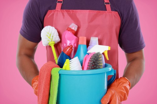 Professional kitchen and bathroom cleaning in a Horeditch property