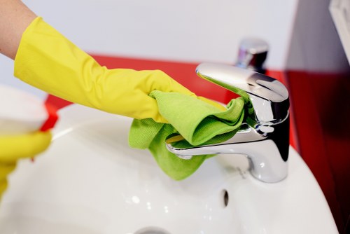 Professional move out cleaning in Horeditch for a rental property kitchen