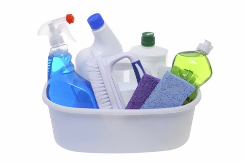 Cleaner responding to an emergency with clear safety procedures